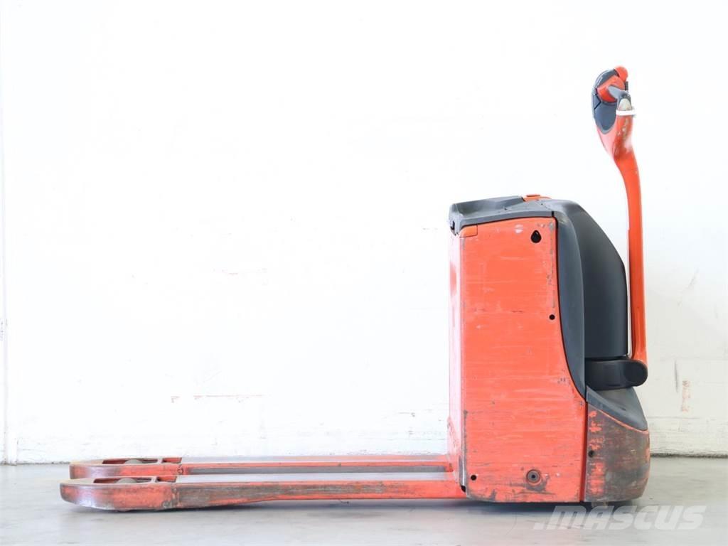 Linde T16/1152 Gerbeur accompagnant