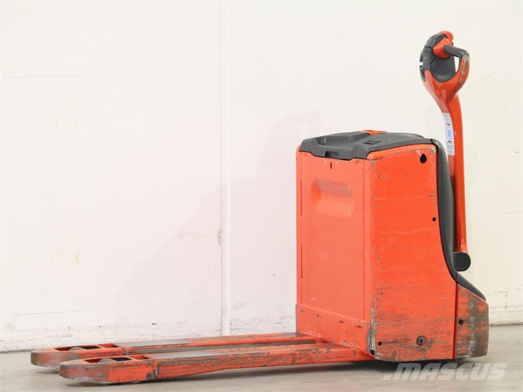 Linde T16/1152 Gerbeur accompagnant