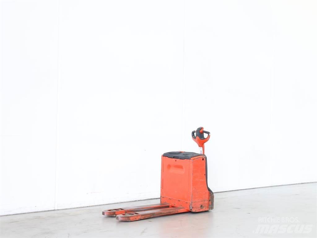 Linde T16/1152 Gerbeur accompagnant