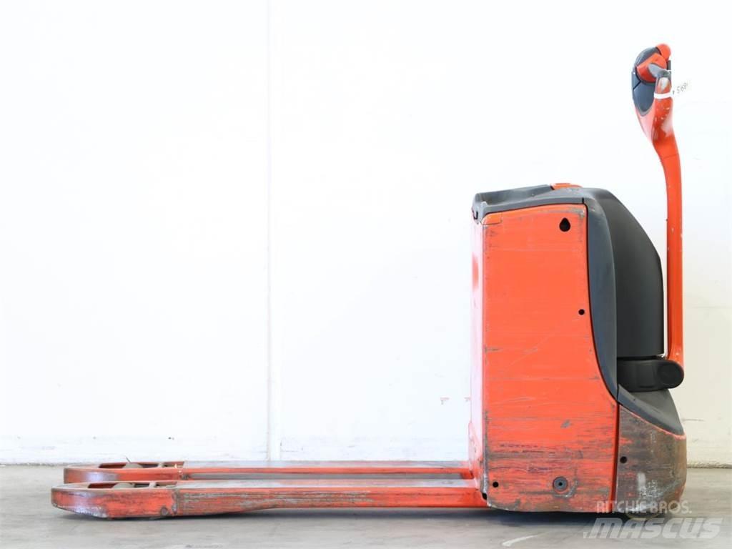 Linde T16/1152 Gerbeur accompagnant