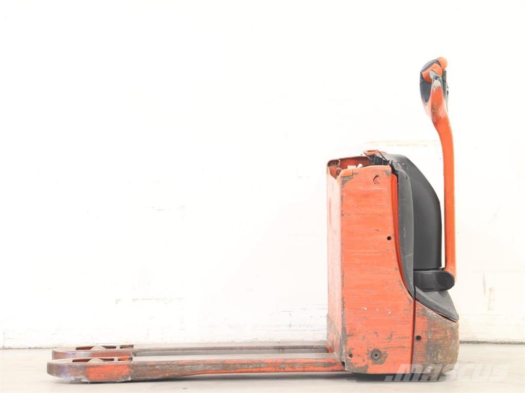 Linde T16/1152 Gerbeur accompagnant