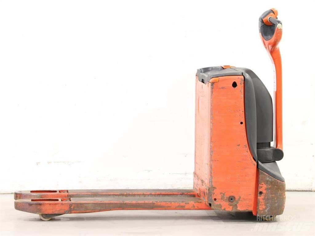 Linde T16/1152 Gerbeur accompagnant
