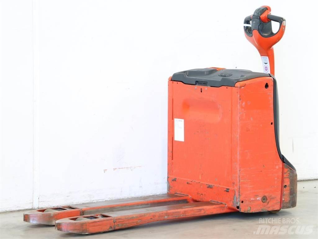 Linde T16/1152-00 Gerbeur accompagnant