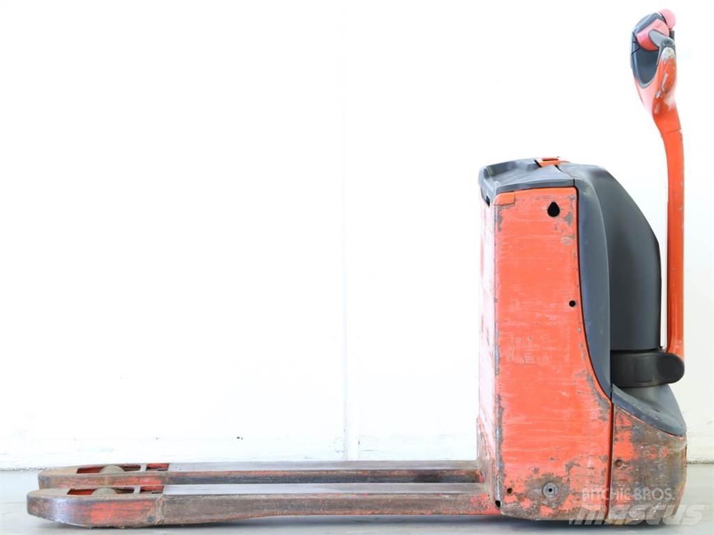 Linde T16/1152-00 Gerbeur accompagnant