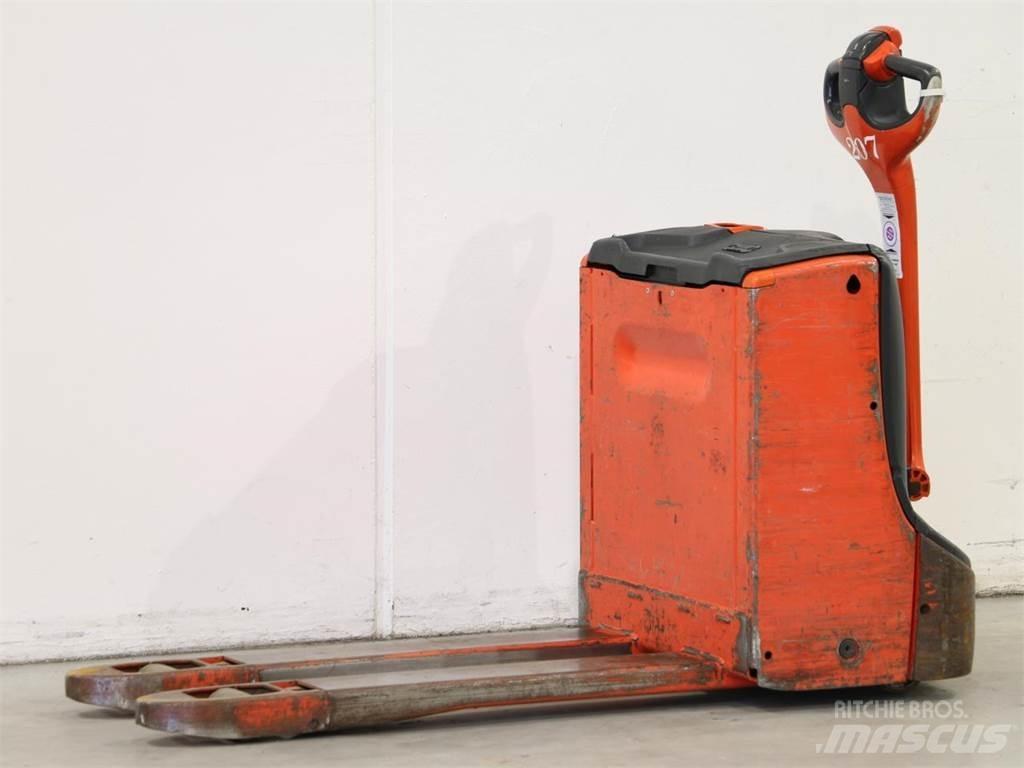Linde T16/1152-00 Gerbeur accompagnant