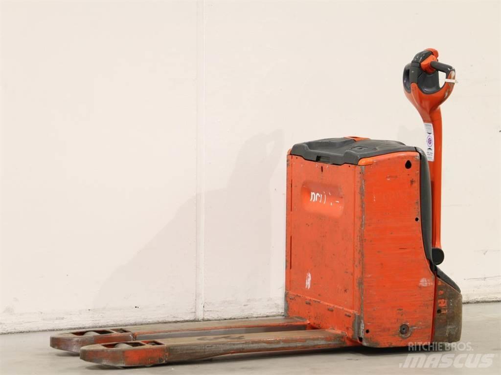 Linde T16/1152-00 Gerbeur accompagnant