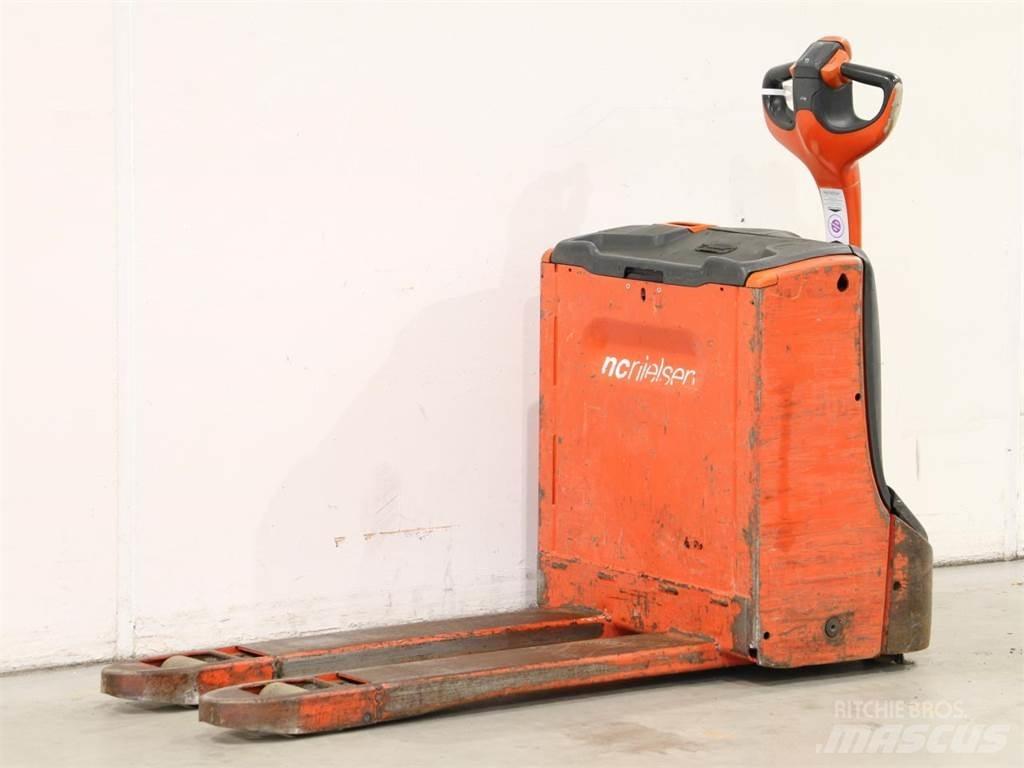 Linde T16/1152-00 Gerbeur accompagnant