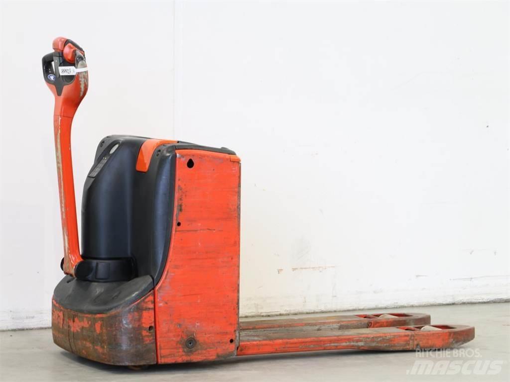 Linde T16/1152-00 Gerbeur accompagnant
