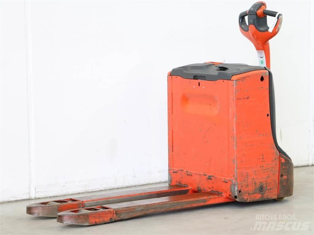 Linde T16/1152-00 Gerbeur accompagnant