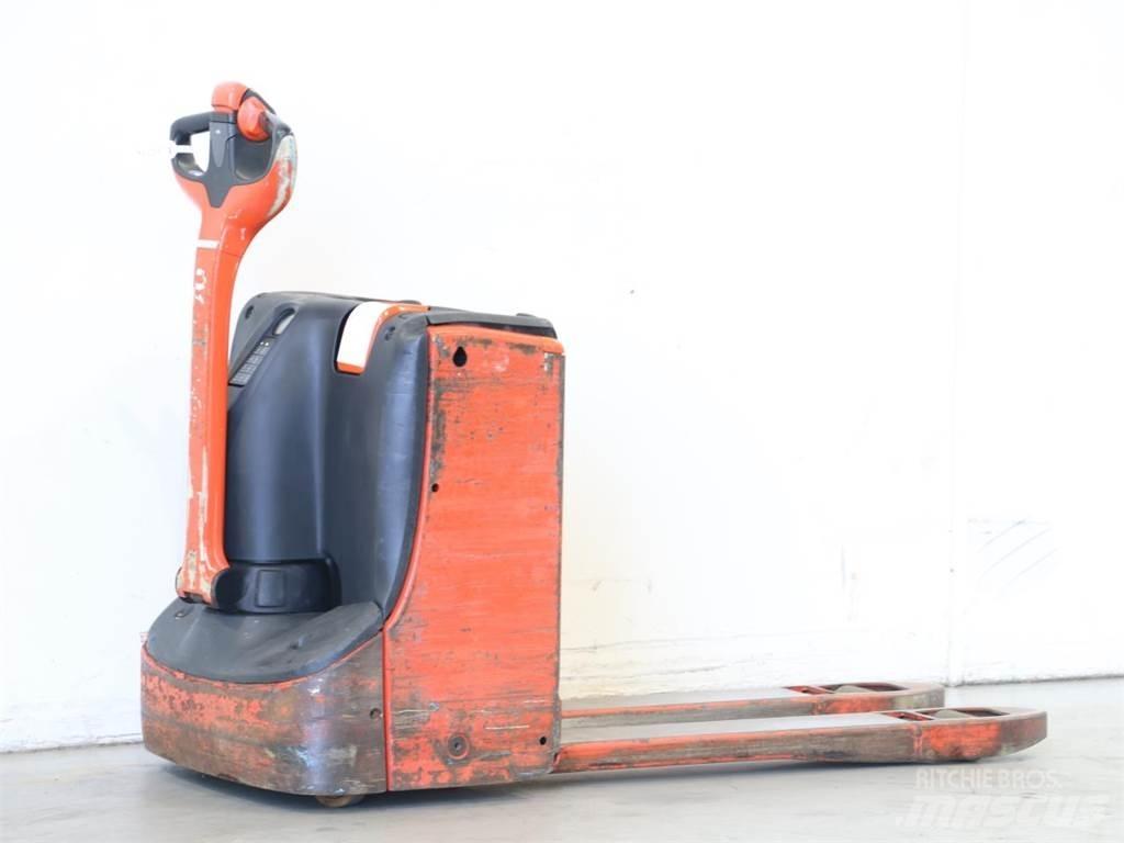 Linde T16/1152-00 Gerbeur accompagnant
