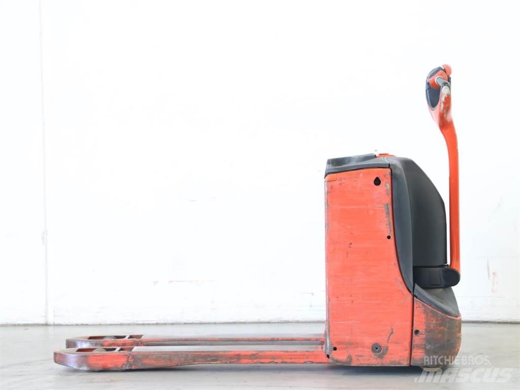 Linde T16/1152-00 Gerbeur accompagnant