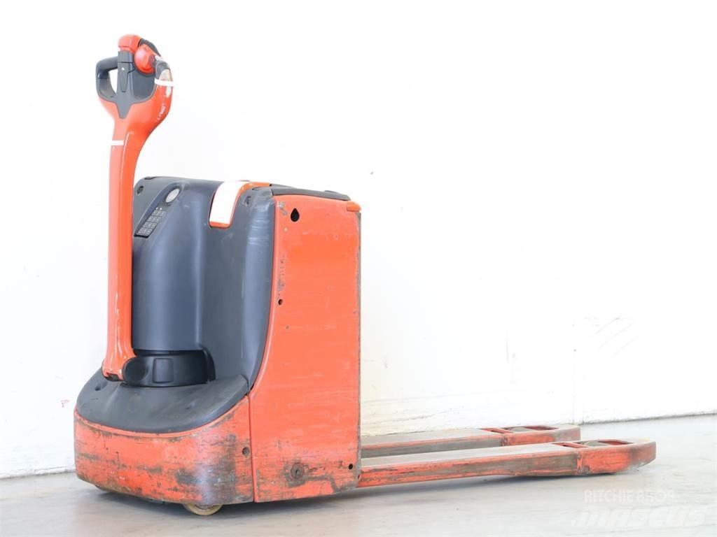 Linde T16/1152-00 Gerbeur accompagnant