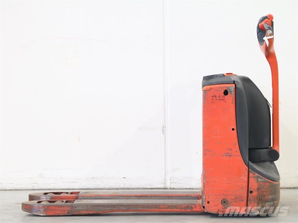 Linde T16/1152-00 Gerbeur accompagnant