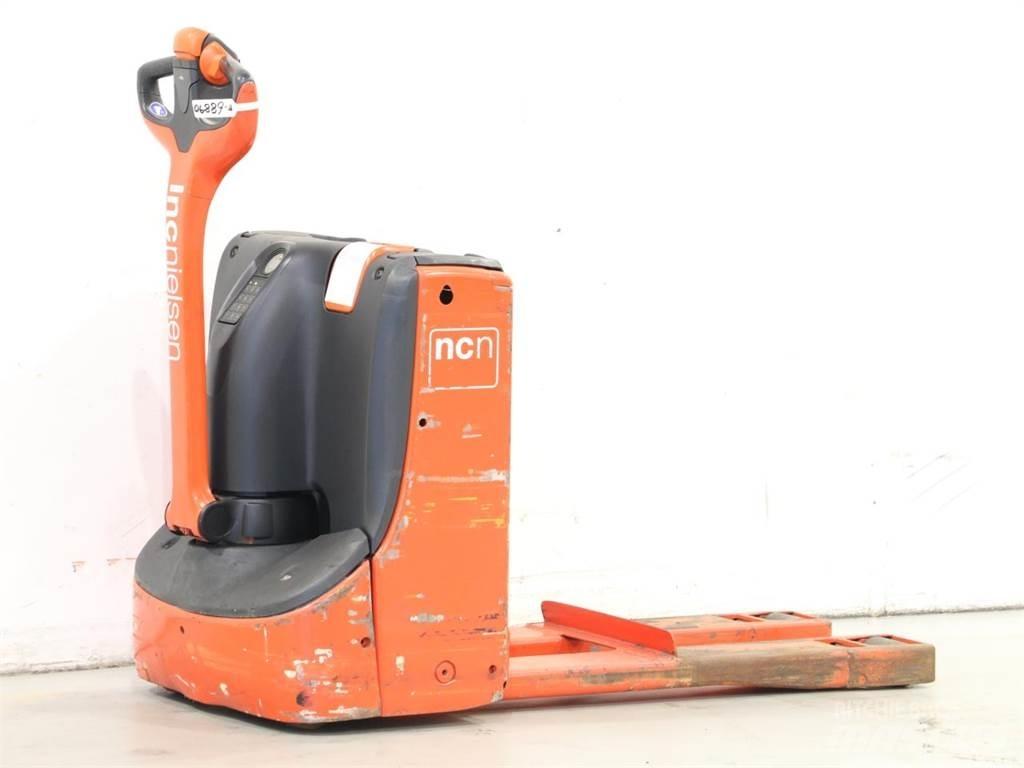 Linde T16/1152-00 Gerbeur accompagnant