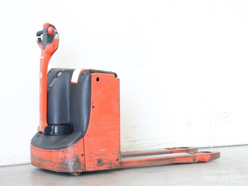 Linde T16/1152-00 Gerbeur accompagnant