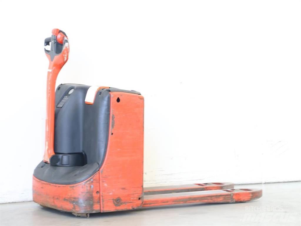 Linde T16/1152-00 Gerbeur accompagnant