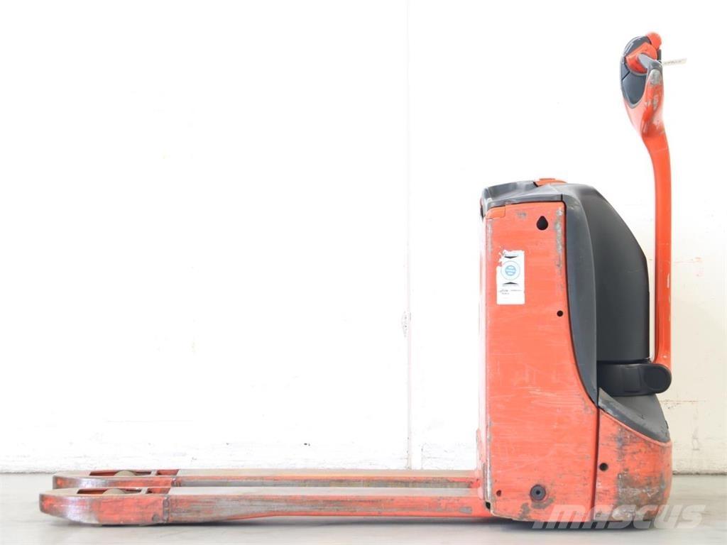 Linde T16/1152-00 Gerbeur accompagnant