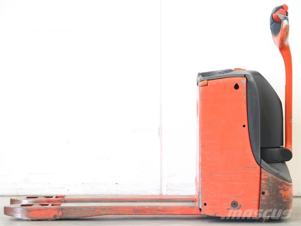 Linde T16/1152-02 Gerbeur accompagnant