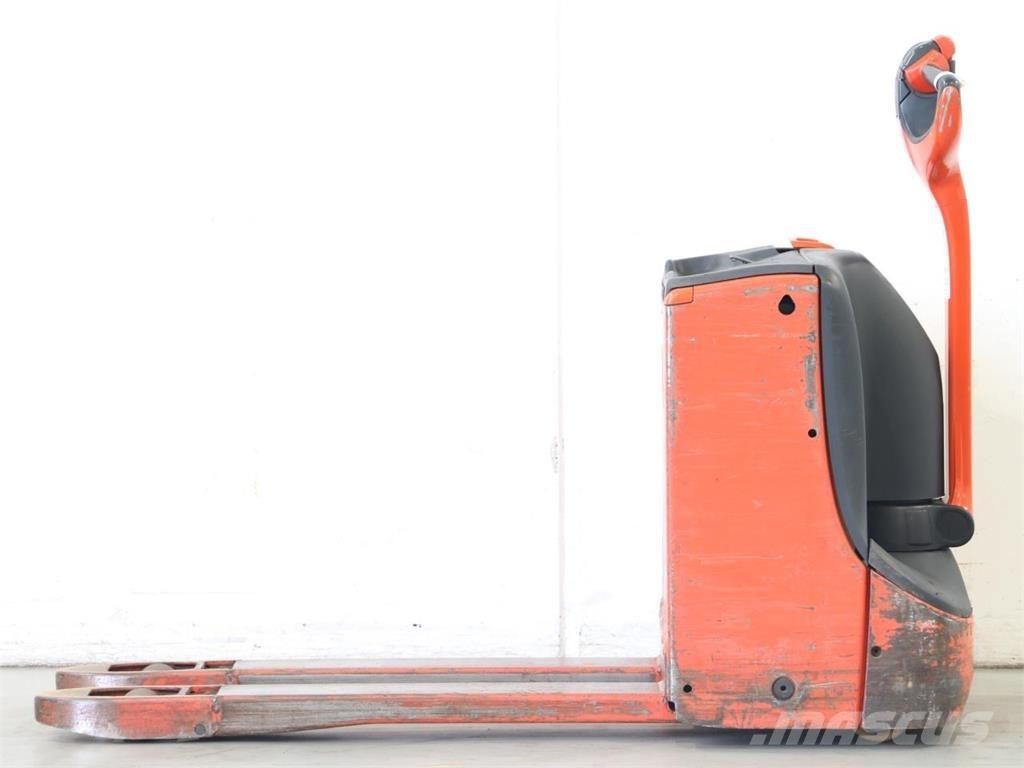 Linde T16/1152-02 Gerbeur accompagnant