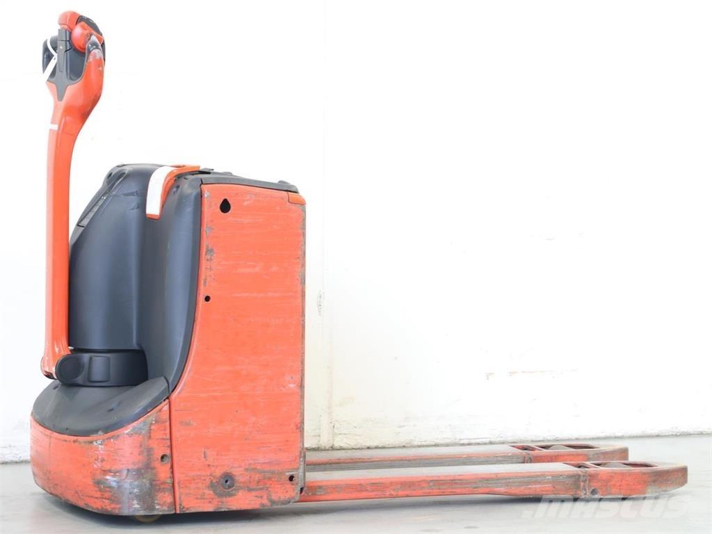 Linde T16/1152-02 Gerbeur accompagnant