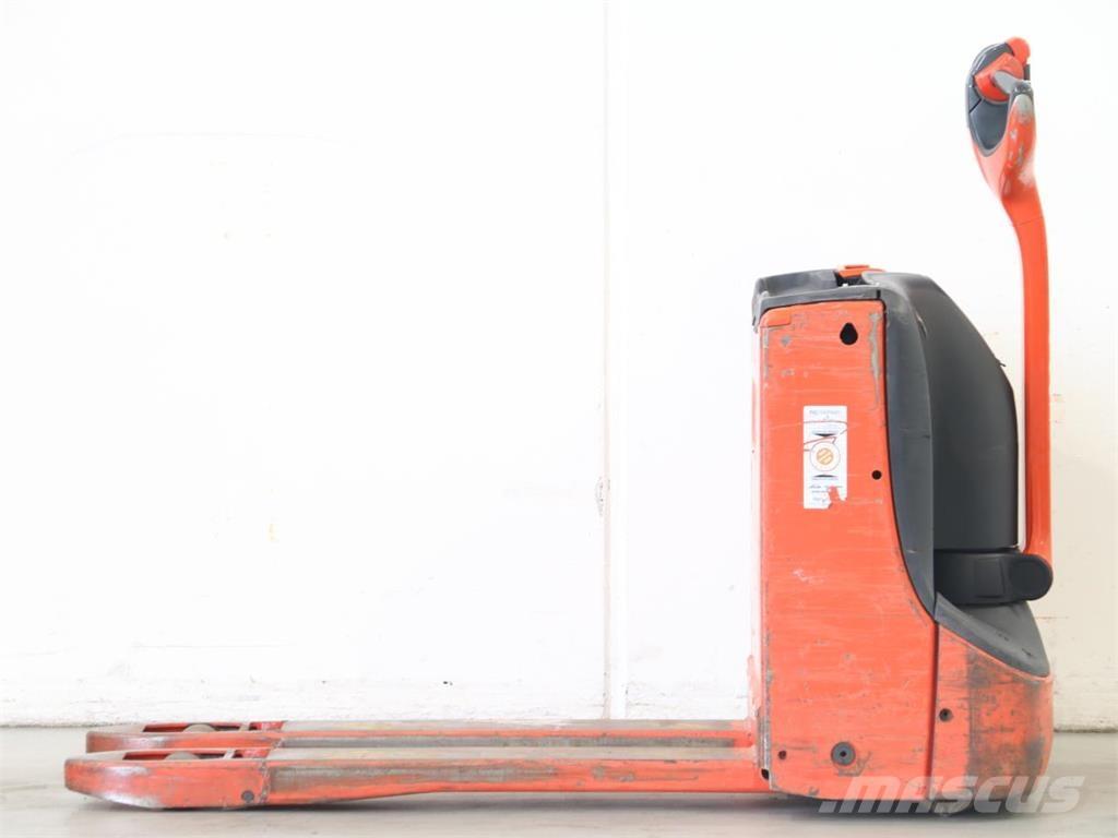 Linde T16/1152-02 Gerbeur accompagnant