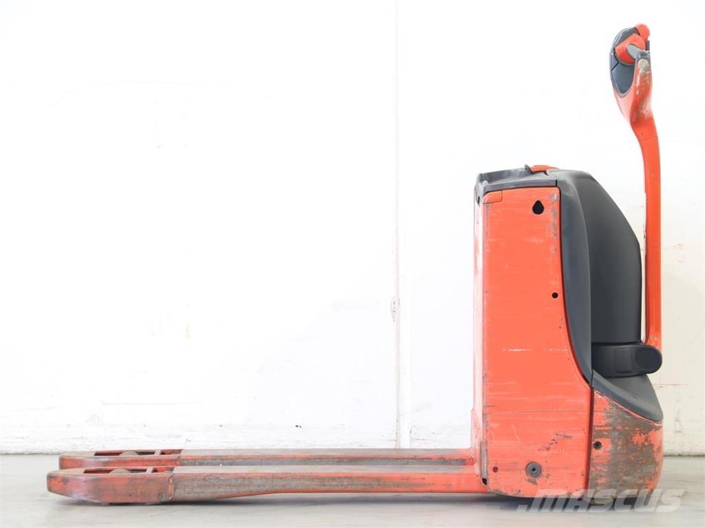 Linde T16/1152-02 Gerbeur accompagnant