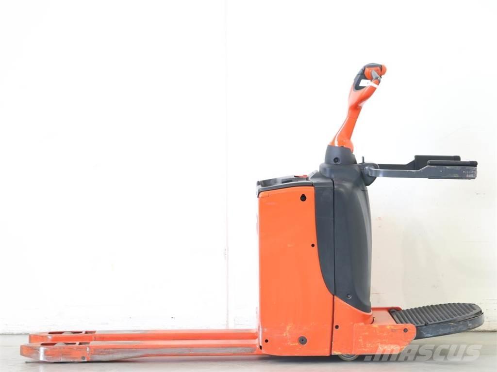 Linde T16P/1151 Gerbeur accompagnant