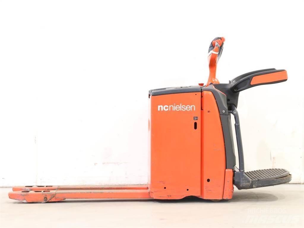 Linde T20AP/1153-02 Gerbeur accompagnant