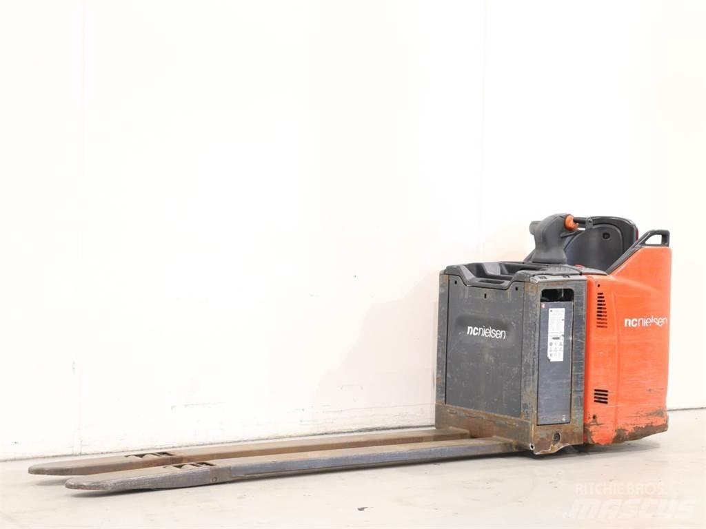 Linde T20SP/131 Gerbeur accompagnant