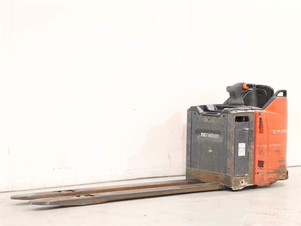 Linde T20SP/131 Gerbeur accompagnant