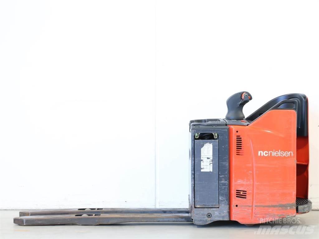 Linde T20SP/131 Gerbeur accompagnant