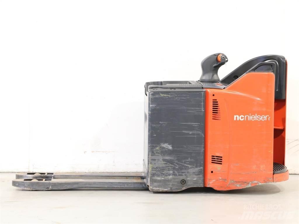 Linde T20SP/131 Gerbeur accompagnant