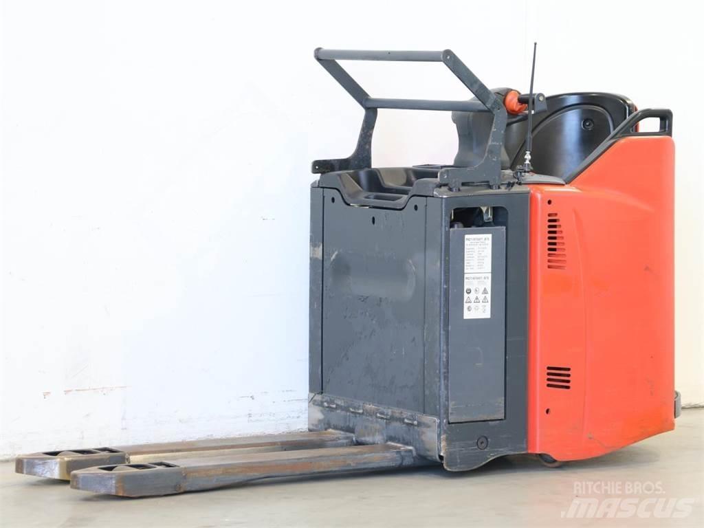 Linde T20SP/131 Gerbeur accompagnant