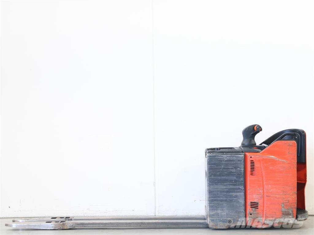 Linde T20SP/131-07 Gerbeur accompagnant