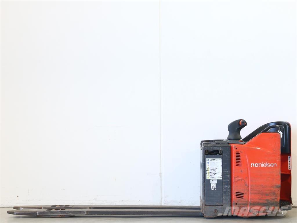 Linde T20SP/131-07 Gerbeur accompagnant