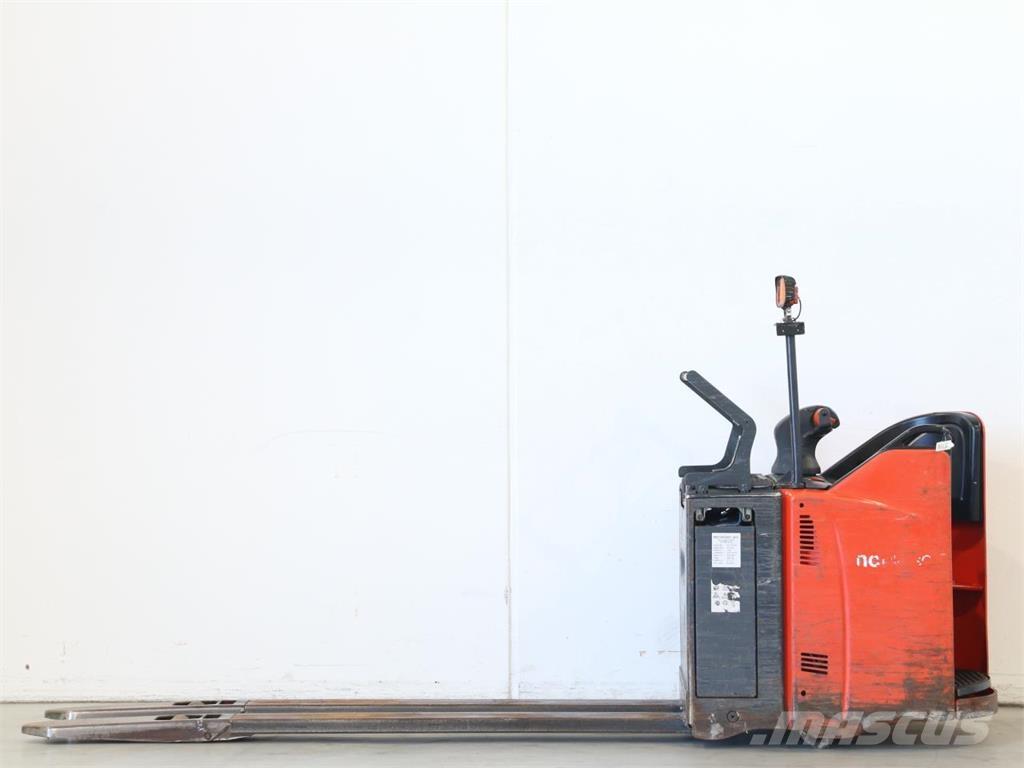 Linde T20SP/131-08 Gerbeur accompagnant