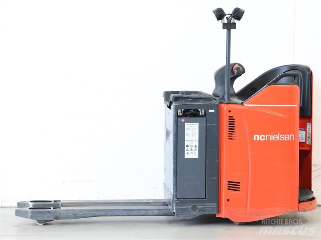 Linde T20SP/131-08 Gerbeur accompagnant