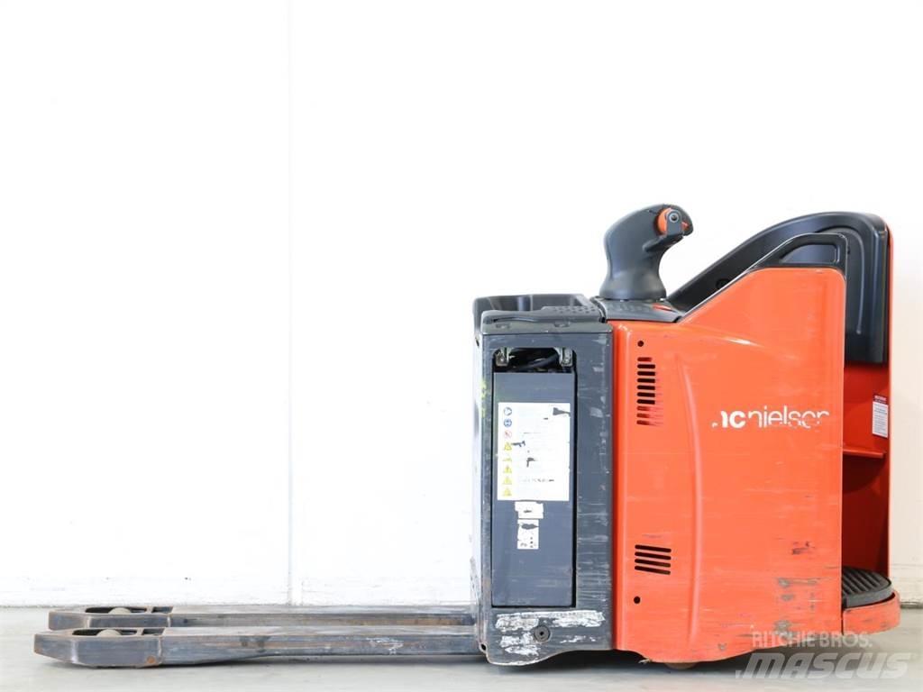 Linde T20SP/131-08 Gerbeur accompagnant