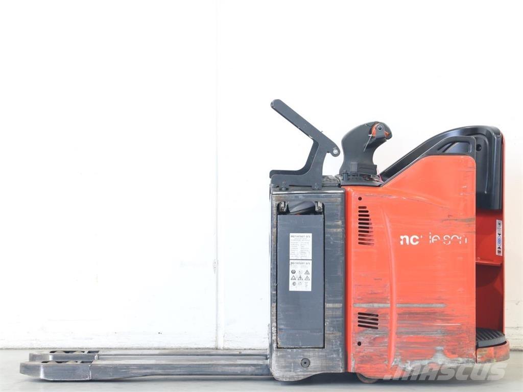Linde T20SP/131-08 Gerbeur accompagnant