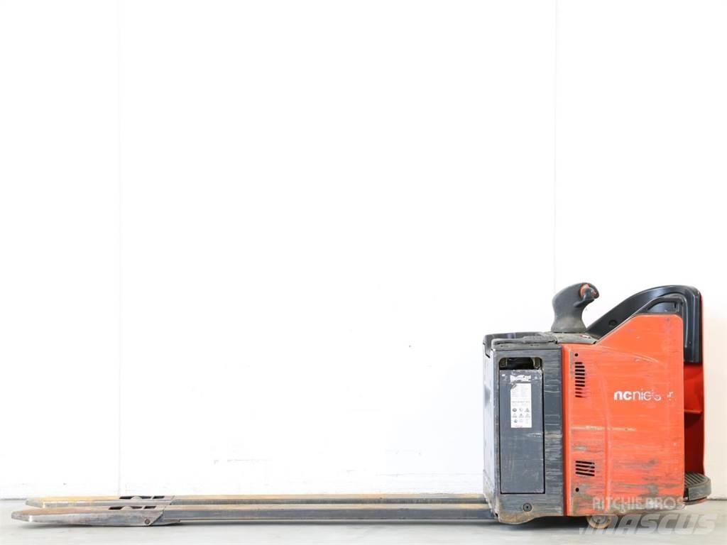 Linde T25SP/131-07 Gerbeur accompagnant