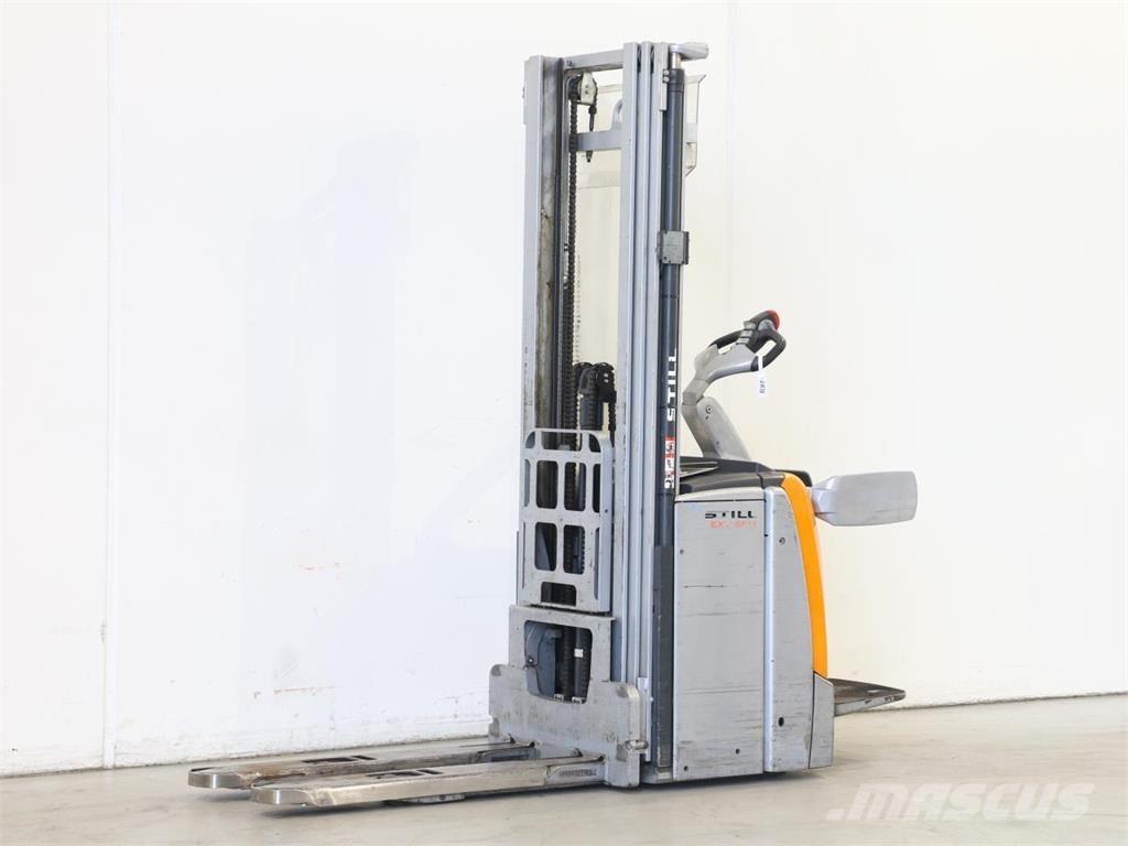 Still EXV-SF14 Gerbeur accompagnant