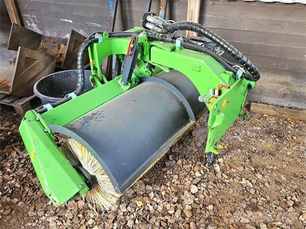 Avant Avoharja Balayeuse / Autolaveuse