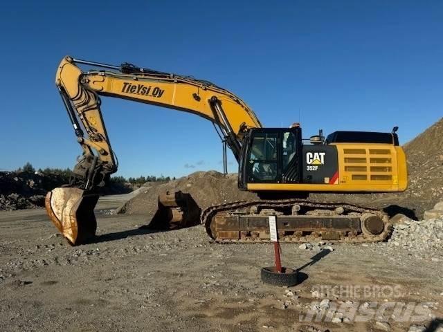 CAT 352F Pelle sur chenilles