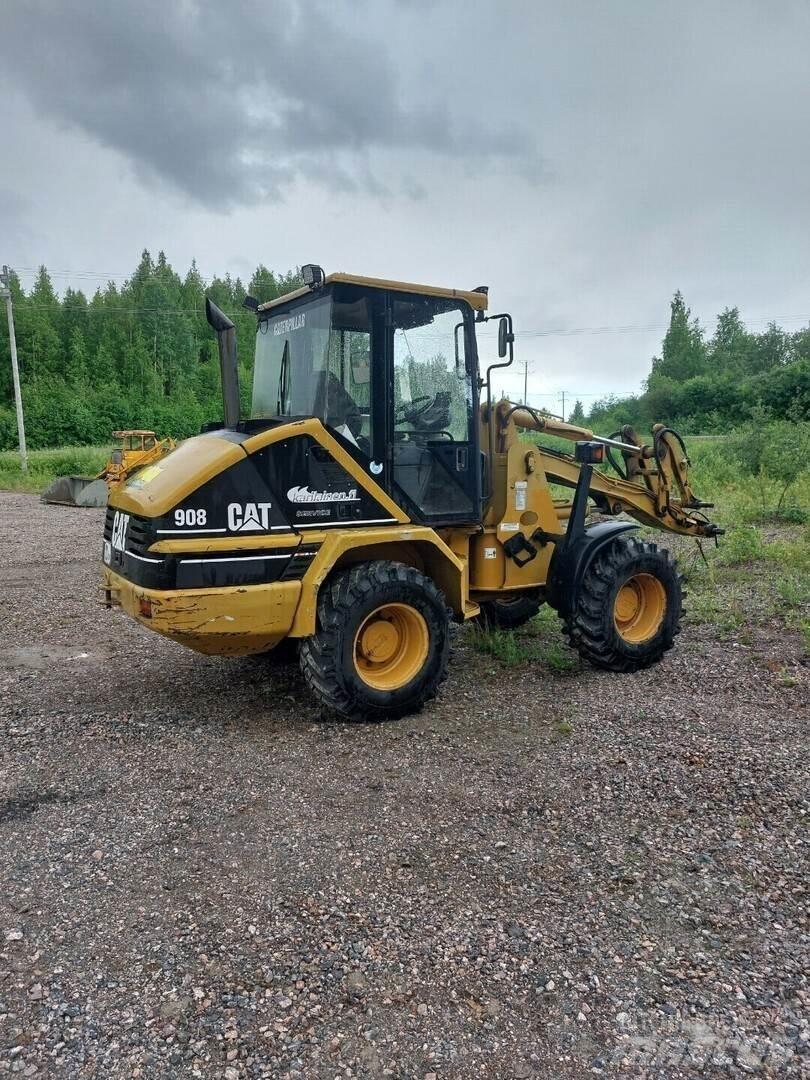 CAT 908 Chargeuse sur pneus
