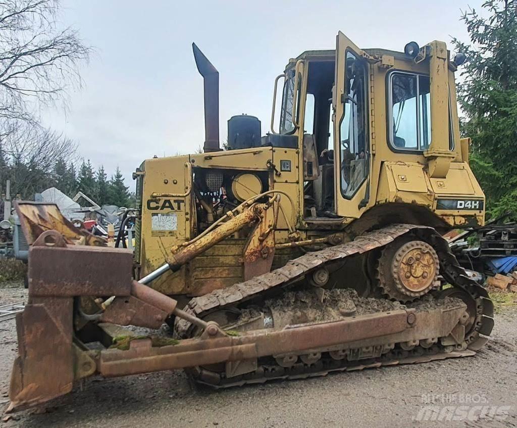 CAT D 4 H Construction - Autres