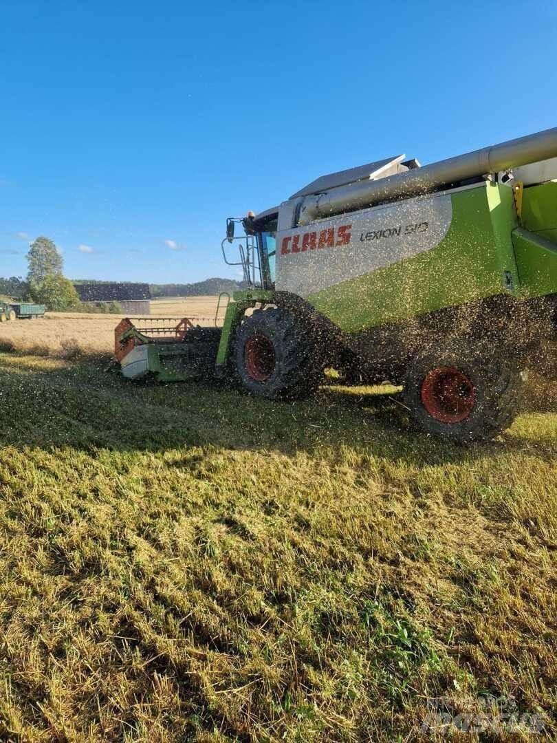 CLAAS LEXION 510 Moissonneuse batteuse