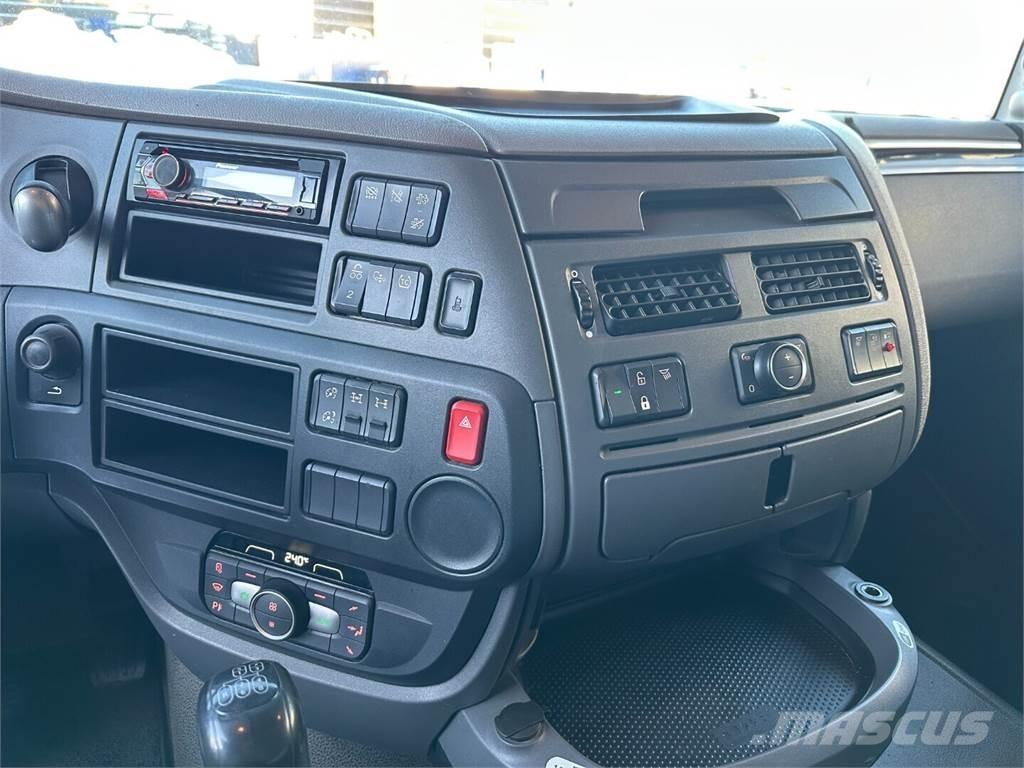 DAF XF 530 6x4 Tracteur routier
