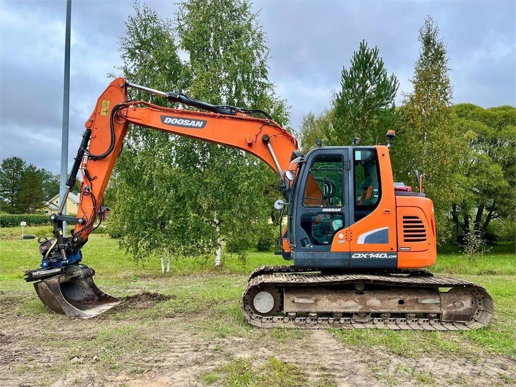 Doosan DX140LC Pelle sur chenilles