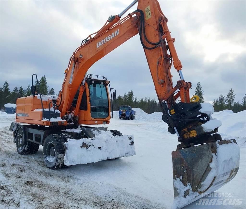 Doosan DX160W Pelle sur chenilles