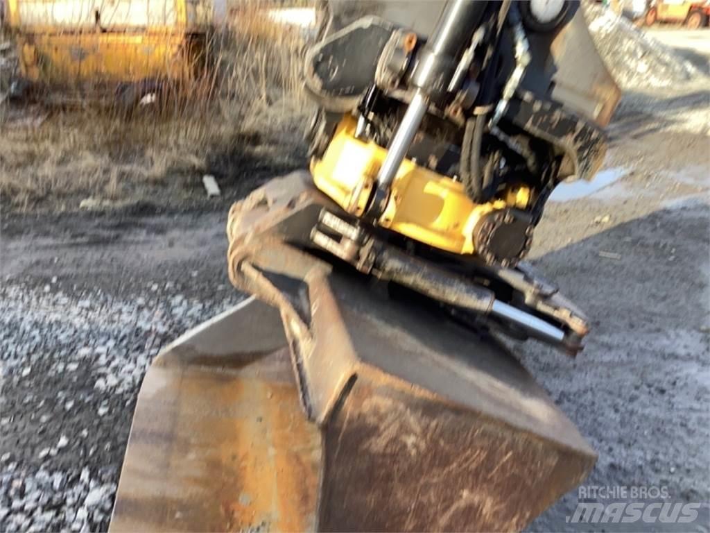 Doosan DX235 LCR Pelle sur chenilles